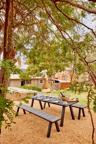 1858 Barossa Accommodation entire farmhouse. gallery image 2