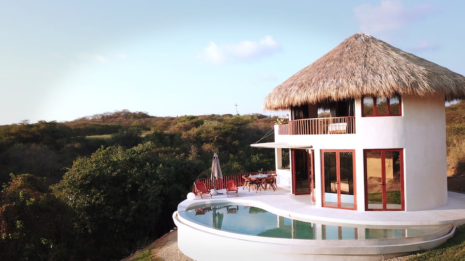 A round palapa villa near Zicatela, Puerto Escondido, Oaxaca, Mexico, photo 8 of 10