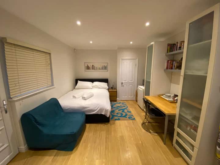 Denham Vacation Rentals & Homes England, United Kingdom Airbnb