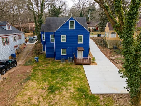 Top Airbnb: "Braves Cave" 4TV's mins from Dwntwn &Airprt in Cascade Avenue/Road