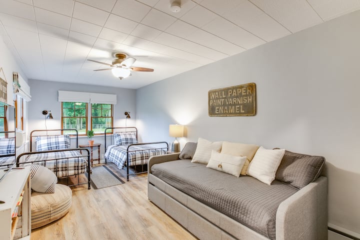 חדר קומותיים, מקום ל -4 עם מיטה נפתחת