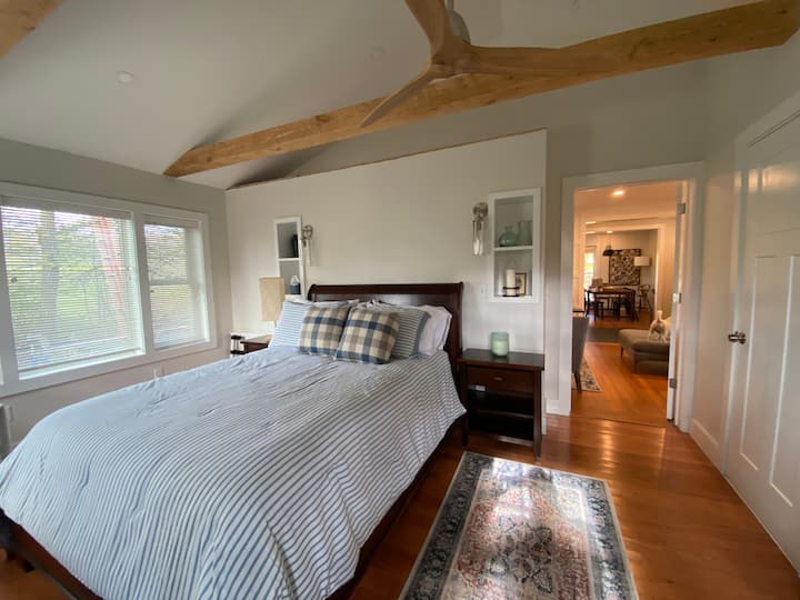On the first floor you will locate  a master suite. This bedroom is bright and very sunny.  Bring your parents or join us with a second couple. There is plenty of privacy. 