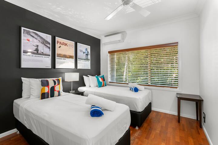 Your second bedroom has 2 luxurious pillow top single beds for maximum comfort.