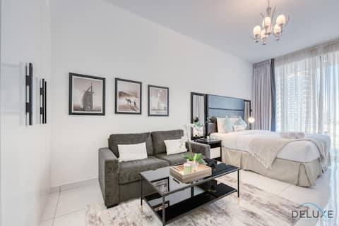 Top performing Airbnb: Convenient to Major Landmarks & Attractions Studio in Al Hebiah Fourth