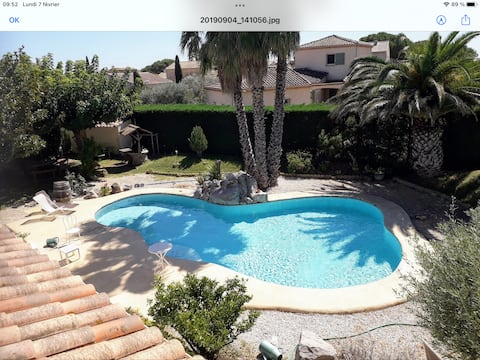 Single-story villa, relaxation guaranteed.