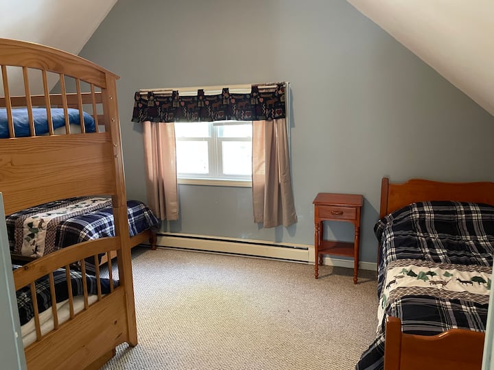 Спална соба на 2 кат - 2 двокреветни, кревети на спрат