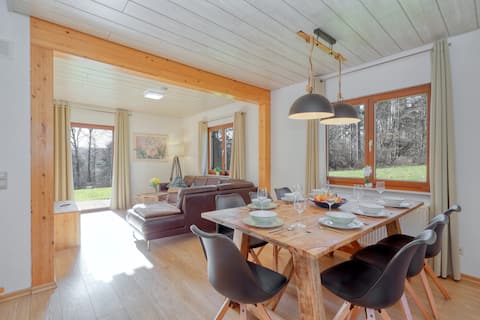 Popular Airbnb listing: Forest fairy - Stylish holiday home with sauna & Wi-Fi in Kirchheim