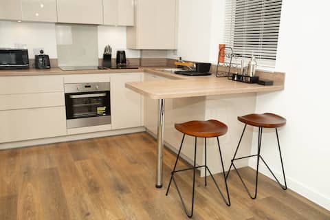 Cosy Clean2-Bedroom Apartment! (Read Description)