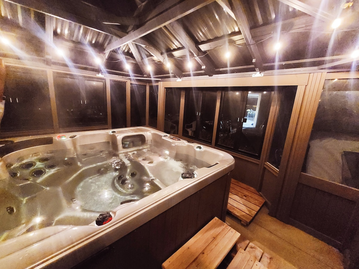 Minnesota Vacation Rentals with a Hot Tub - United States | Airbnb