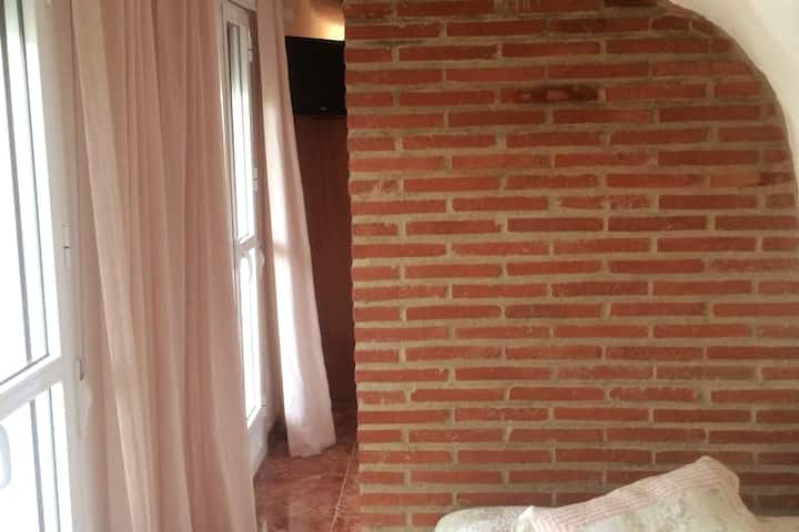 房间非常适合小孩入住。自然光线充足，景观无与伦比。