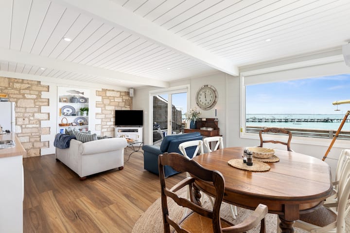 Harbour Masters Apartment on the Beach