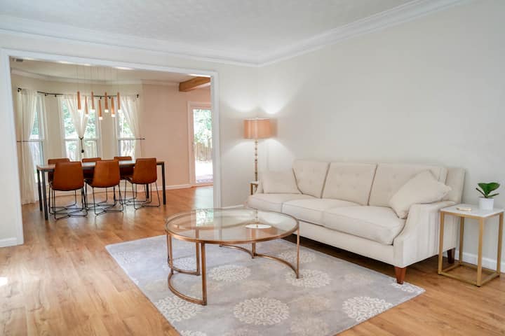 Modern Peachtree City Home Near Shopping & Trails - Peachtree City, GA