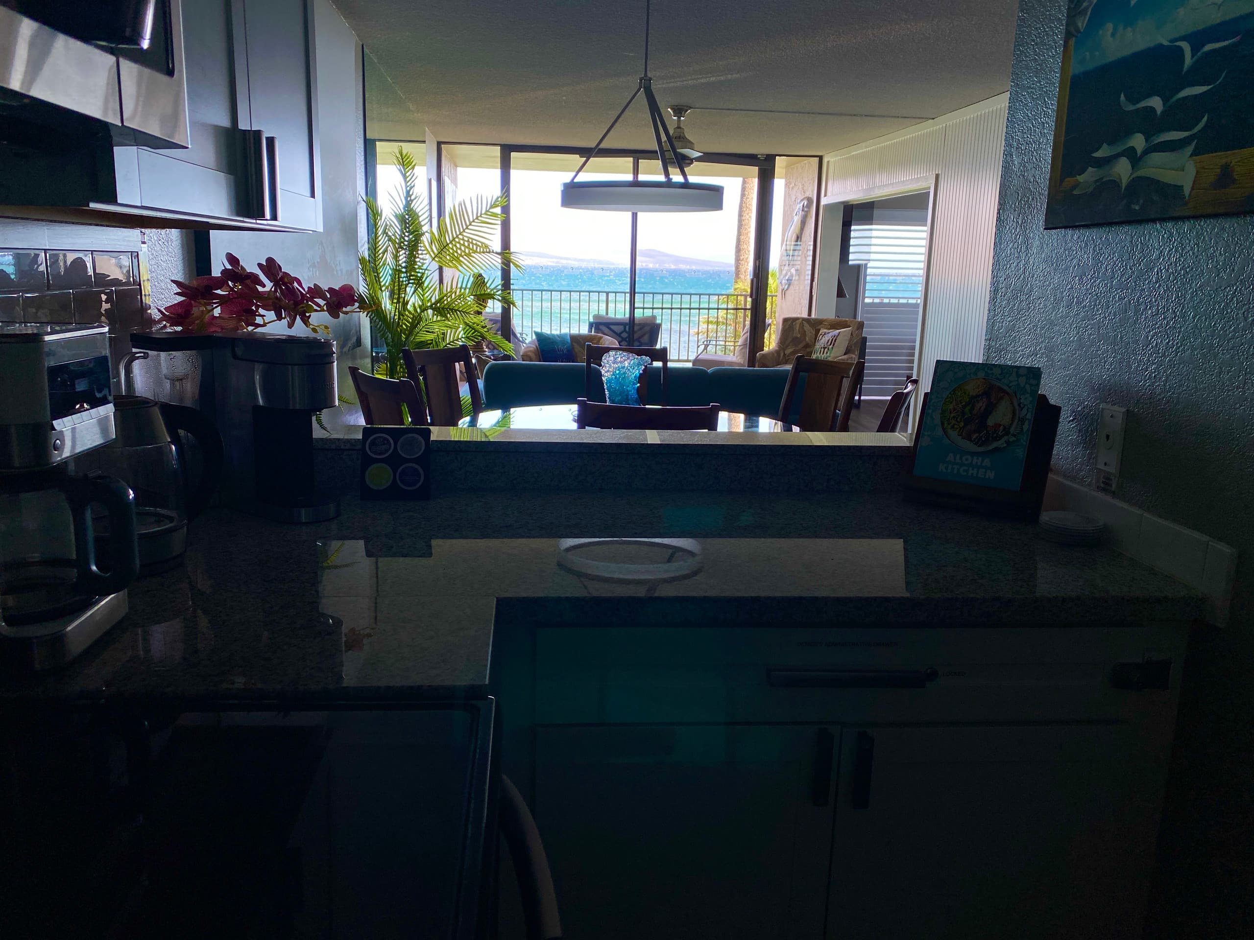 Condo in Wailuku · ★4.94 · 2 bedrooms · 3 beds · 2 baths - Image 13