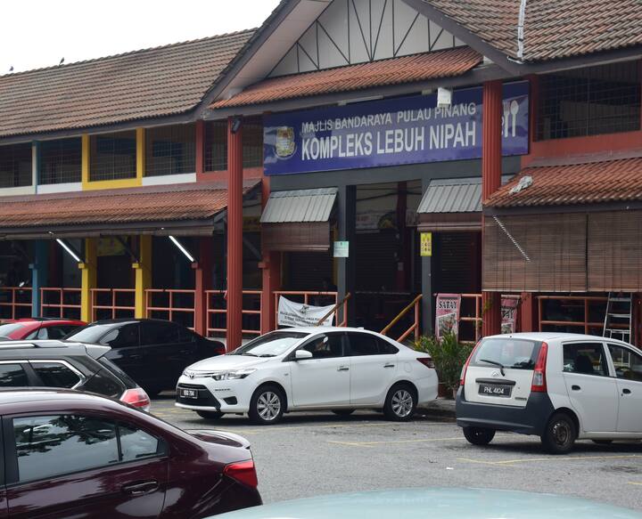 Sungai Dua Vacation Rentals & Homes - Penang, Malaysia  Airbnb