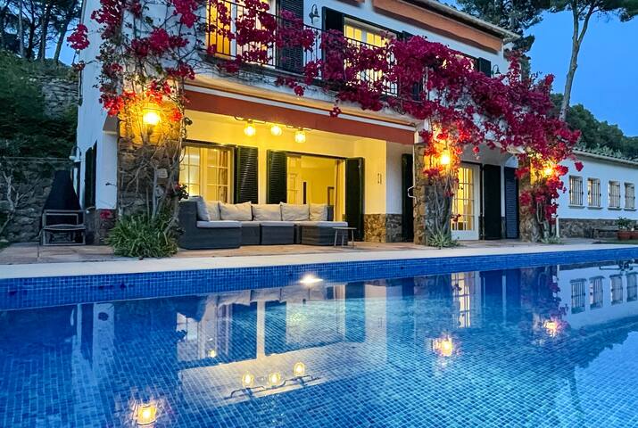 High spec family villa with private pool