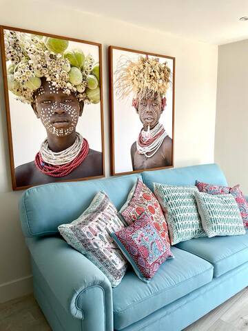 Happy and vibrant flat overlooking False Bay gallery image 3