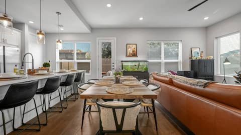 New-build✨Lax Aggieland | 1.5 Mi to TAMU 4BD/4.5BA