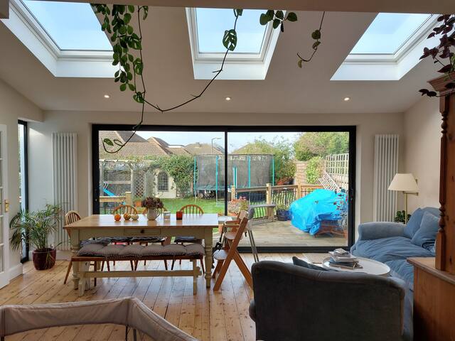 Spacious child friendly 3 bedroom family home