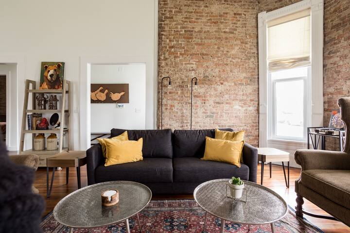 1 mile to Downtown Nashville Unique New Renovation