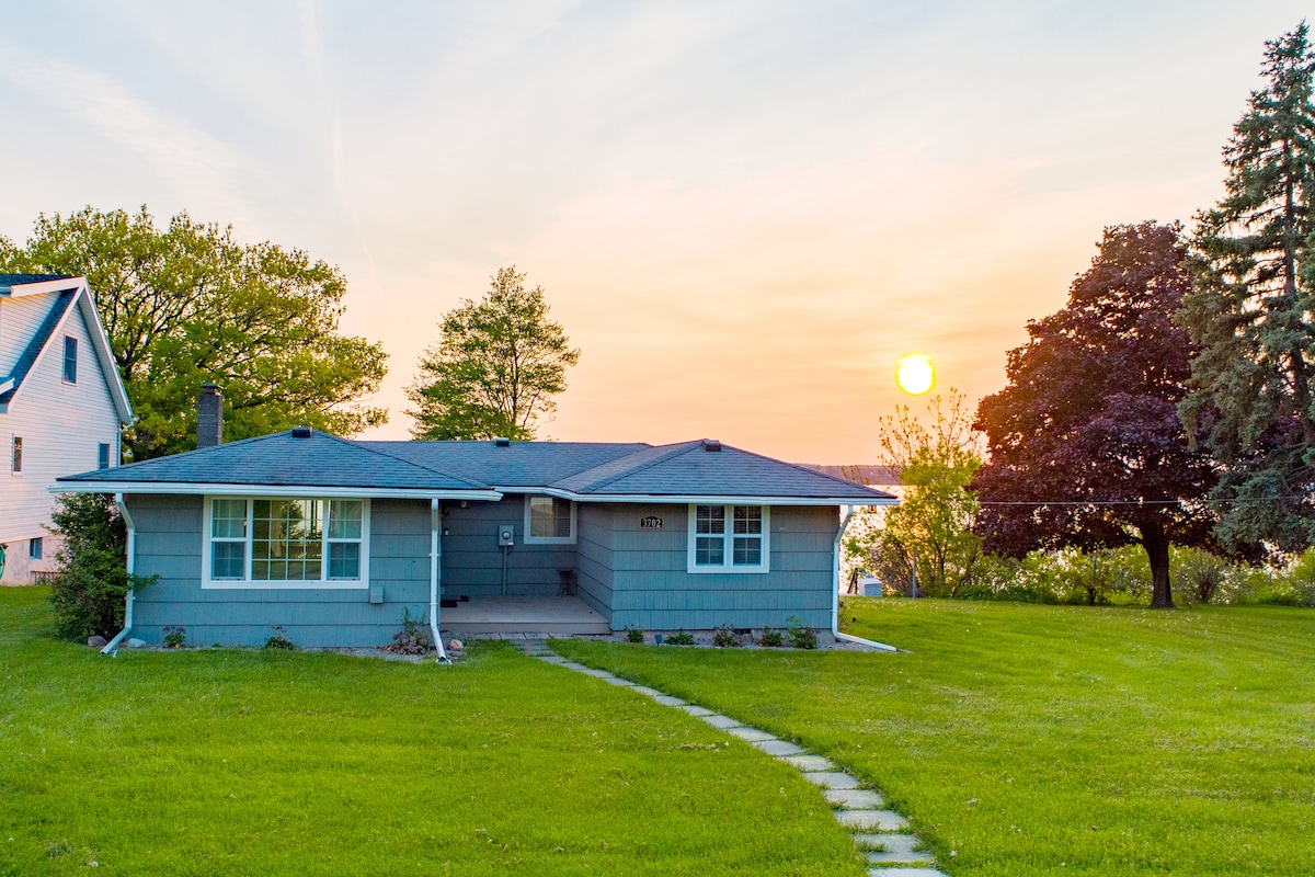 Cottage Home
