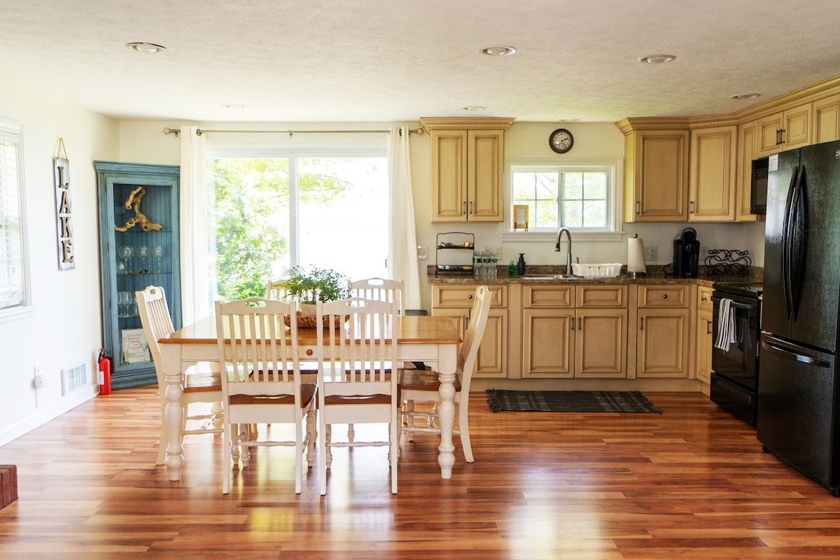 Cottage Home