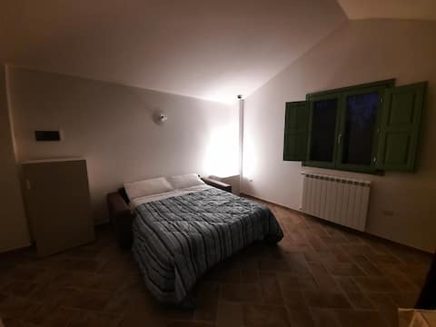 Top performing Airbnb: Casa Dora in the countryside 1 km from Gubbio 2/4 people in Gubbio