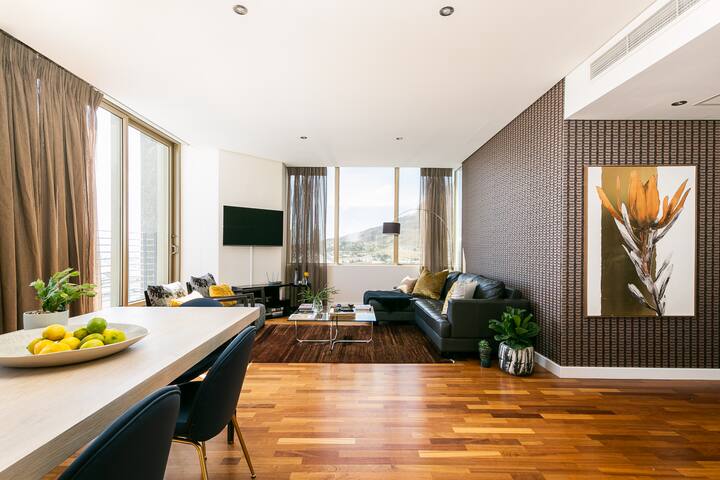 #2201 Cartwright – Creme de la Creme gallery image 2