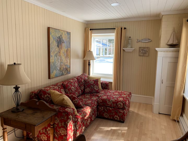 მისაღები ოთახი 2