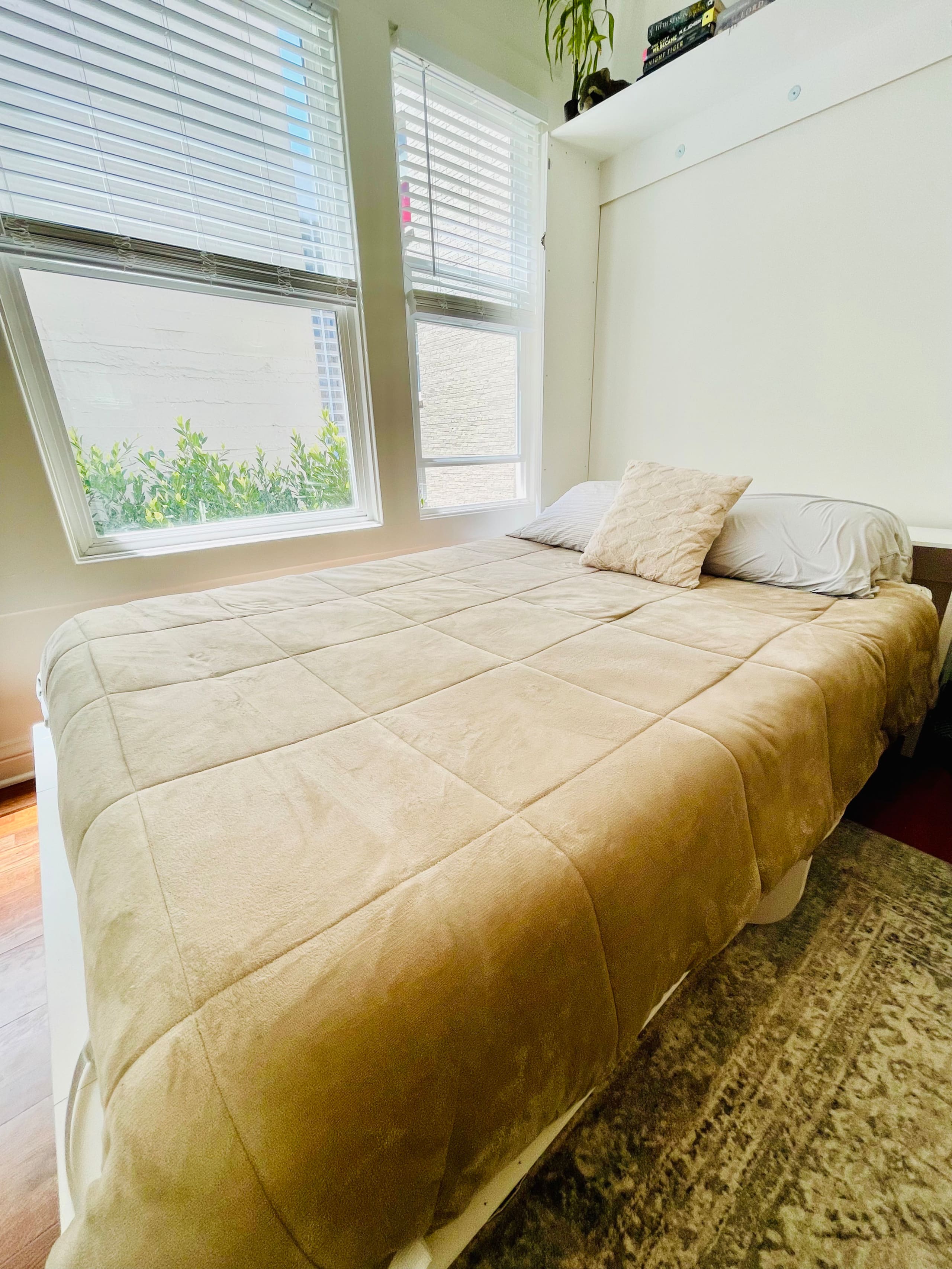 Condo in San Francisco · ★4.93 · Studio · 2 beds · 1 bath - Image 14