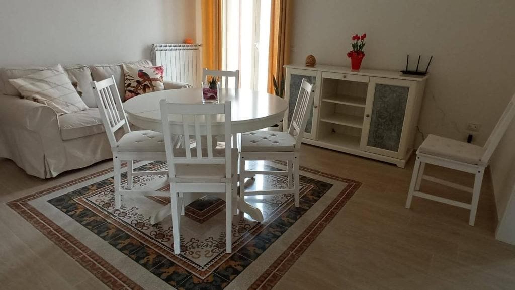 Airbnb performant: Tinkerbell's house à Mola Di Bari