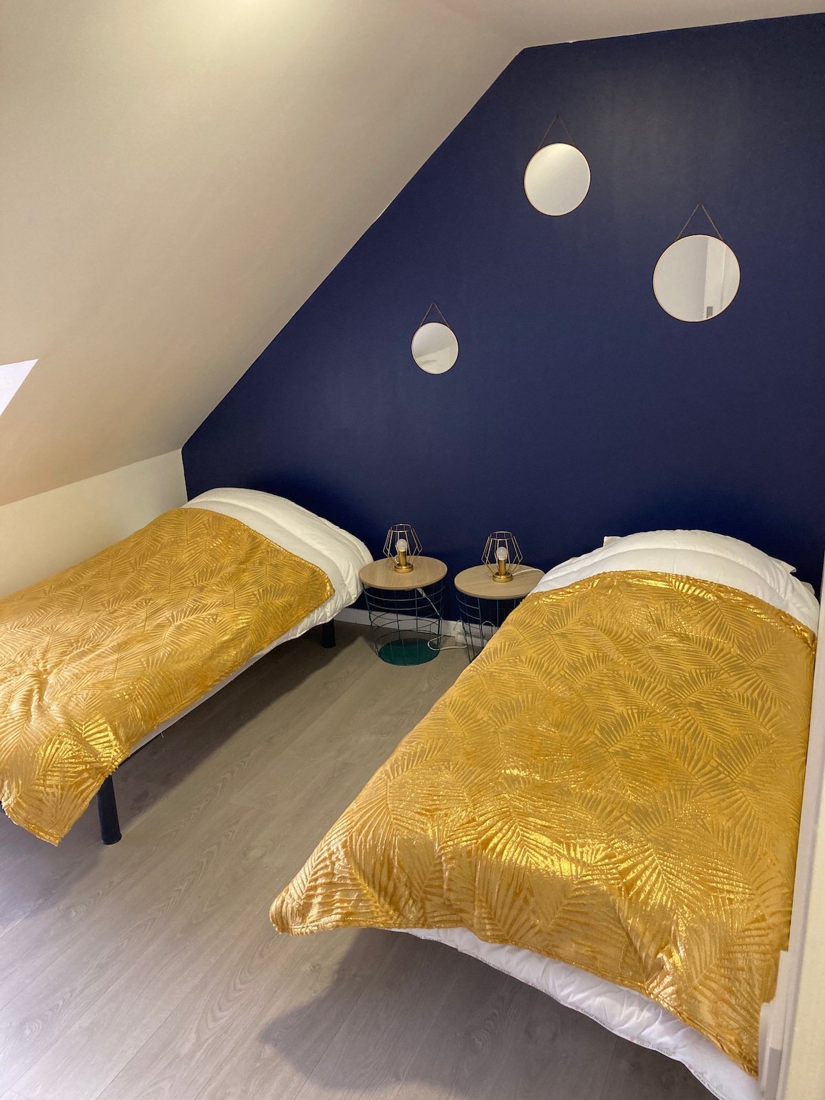 საძინებელი 1