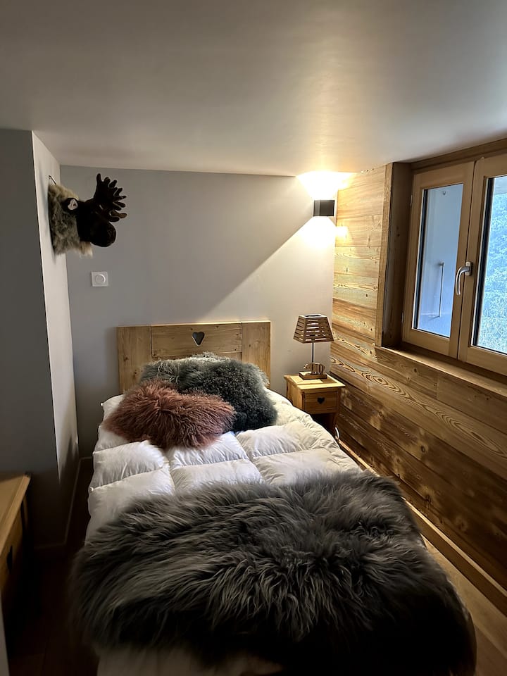 Elan soba - kat 0: Krevet za jednu osobu - spremište