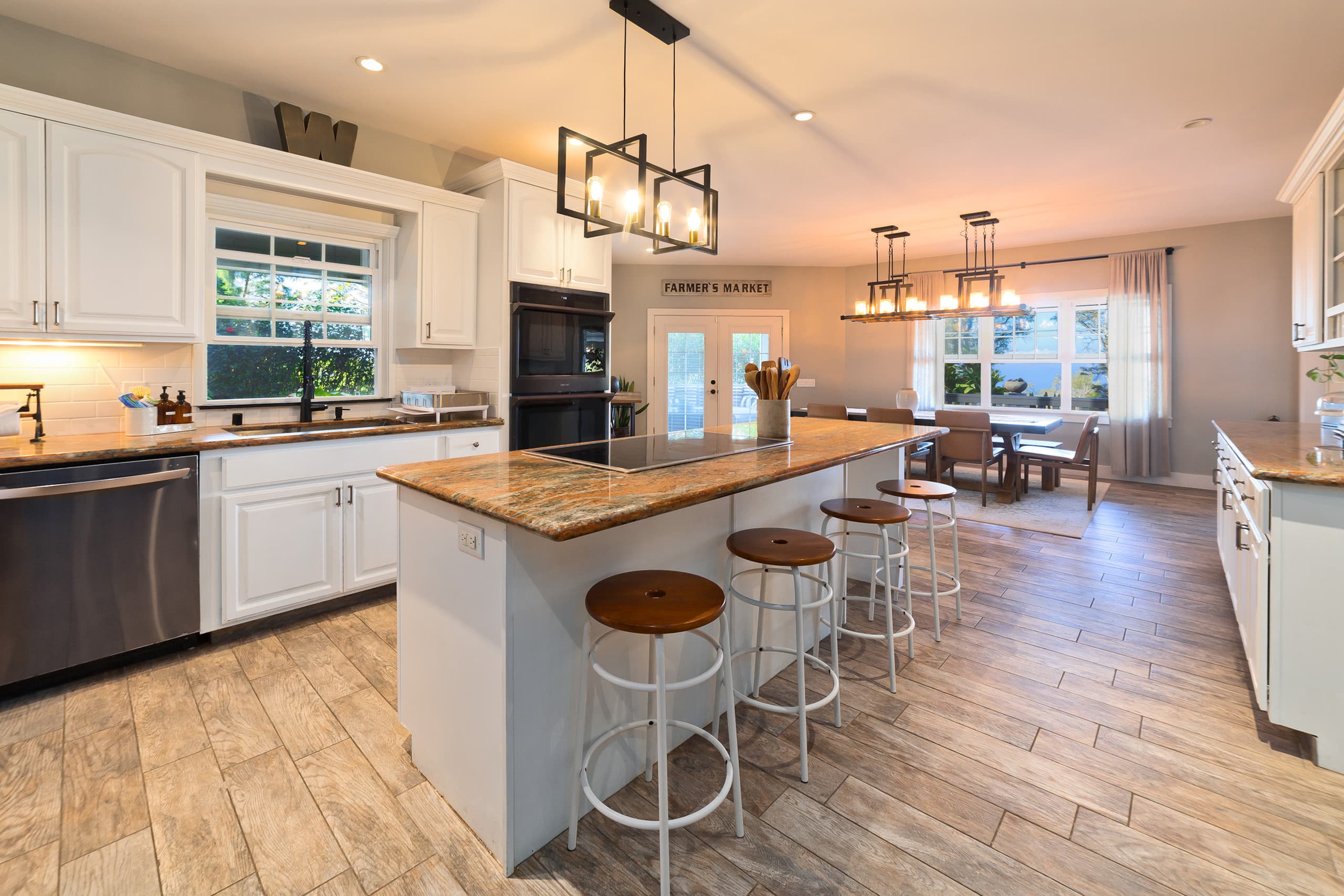 Home in Kailua-Kona · ★5.0 · 5 bedrooms · 10 beds · 5 baths - Image 6