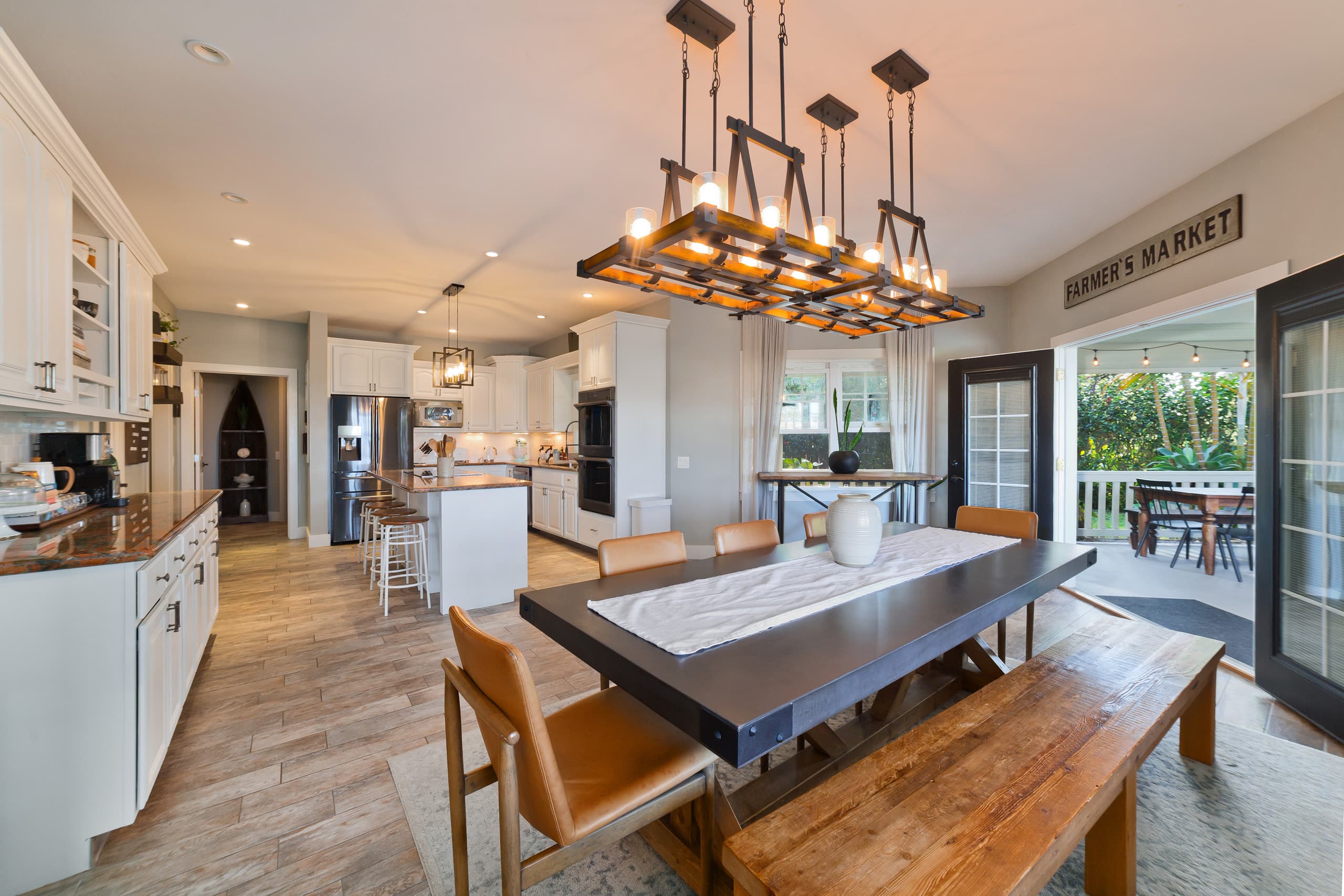 Home in Kailua-Kona · ★5.0 · 5 bedrooms · 10 beds · 5 baths - Image 10