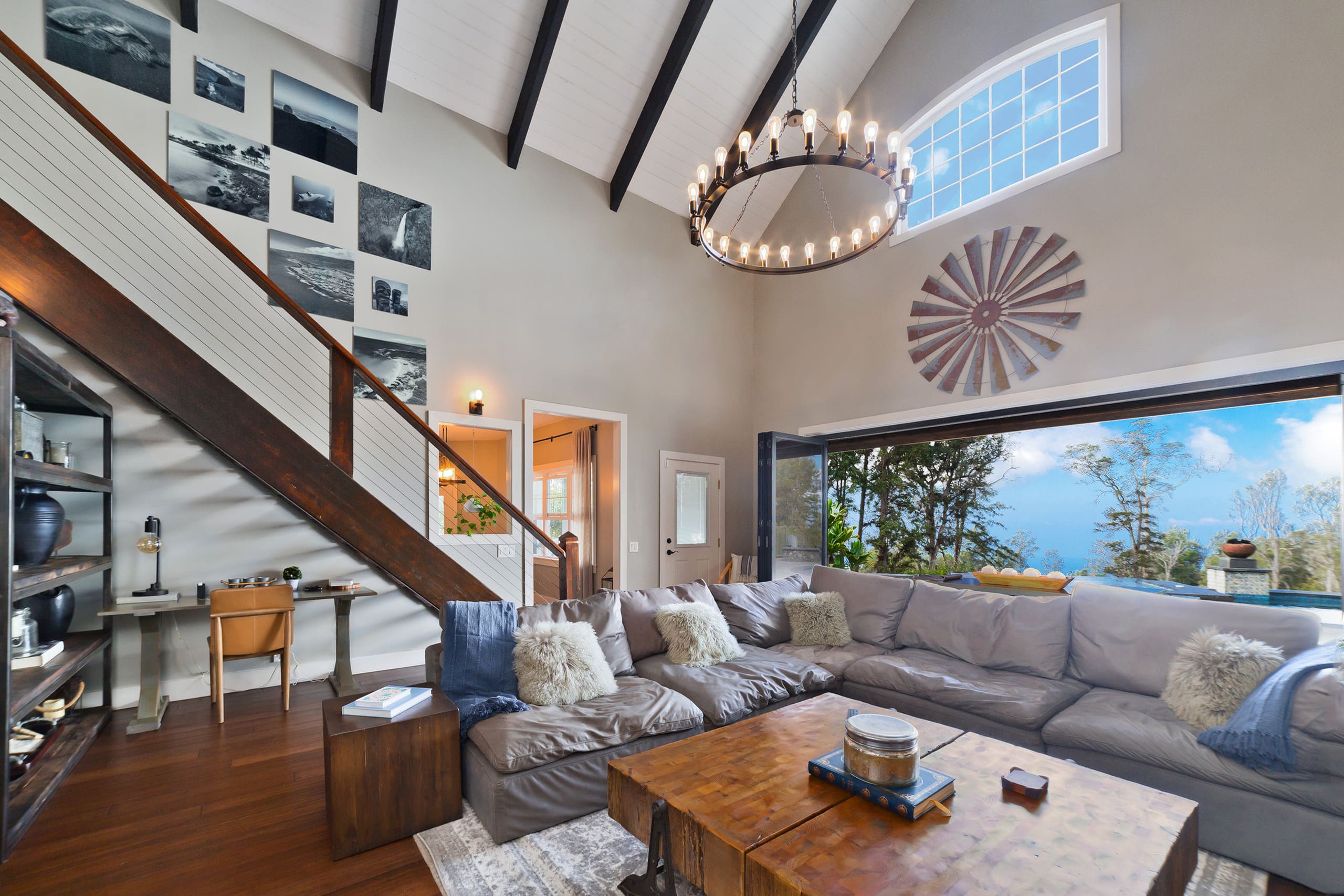 Home in Kailua-Kona · ★5.0 · 5 bedrooms · 10 beds · 5 baths - Image 5