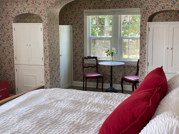 Dhoma e gjumit 4: Krevat dopio "King"