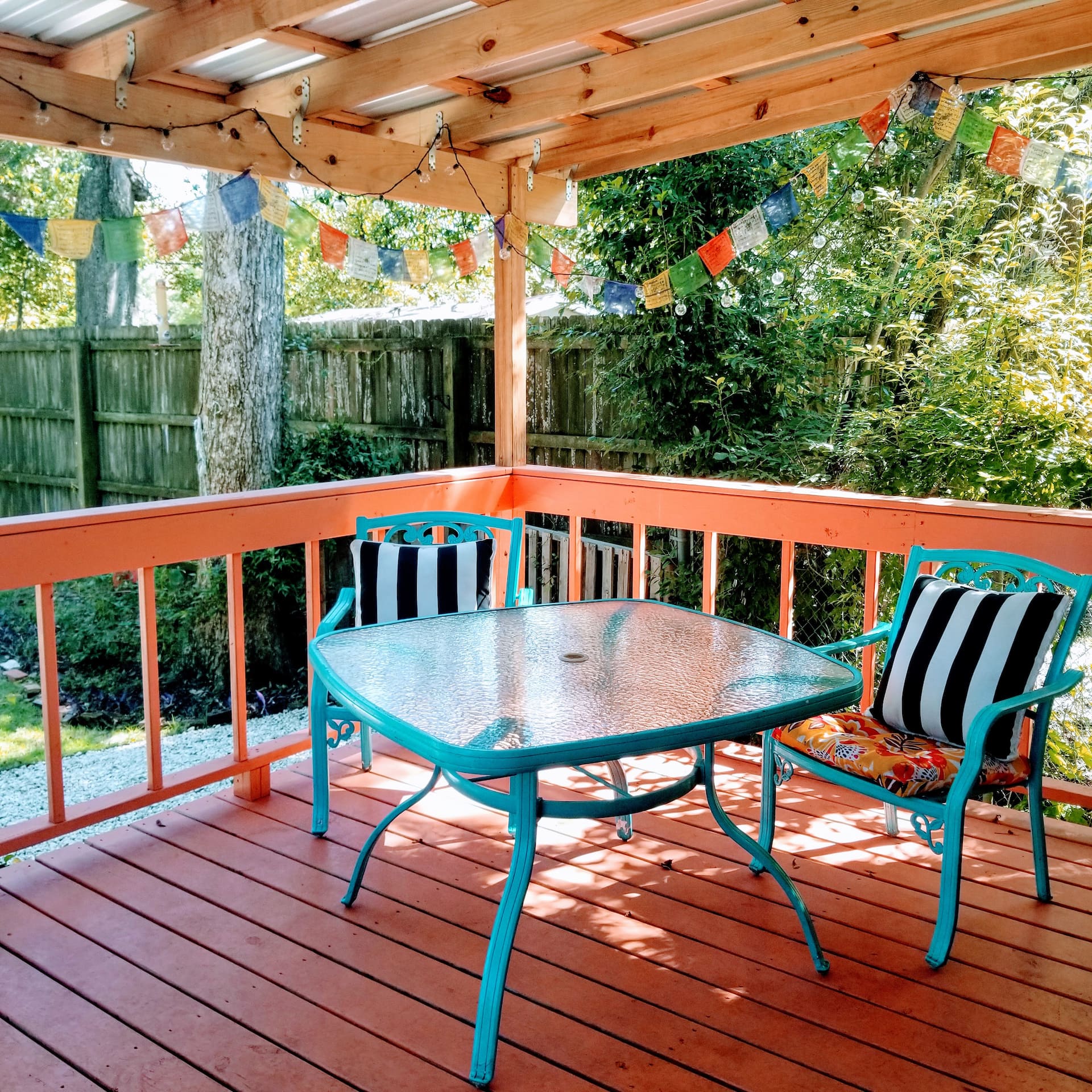 Cheerful Midtown Studio w/ backyard, patio