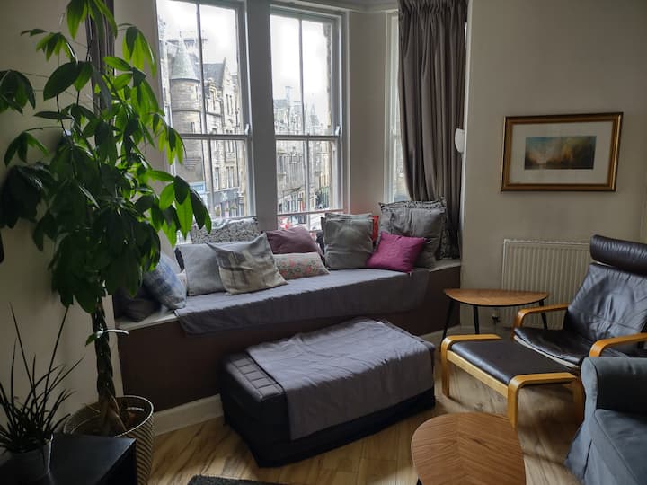 edinburgh tourist accommodation