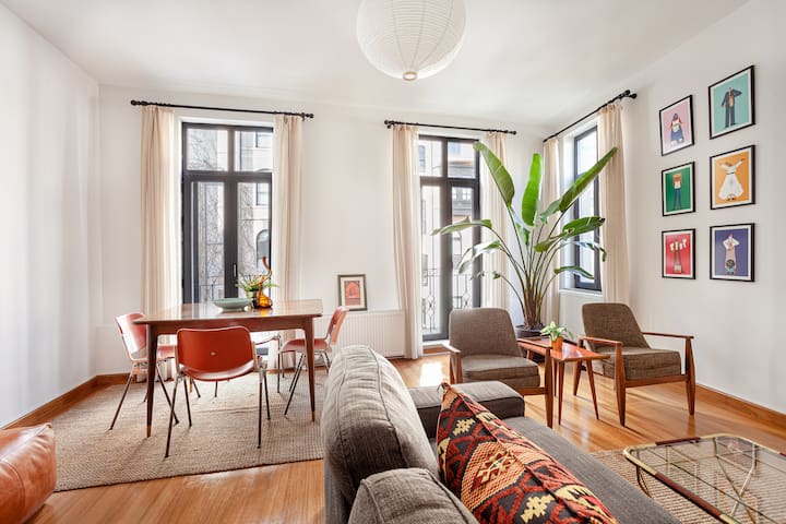 Sunny flat in iconic Galata, Ist