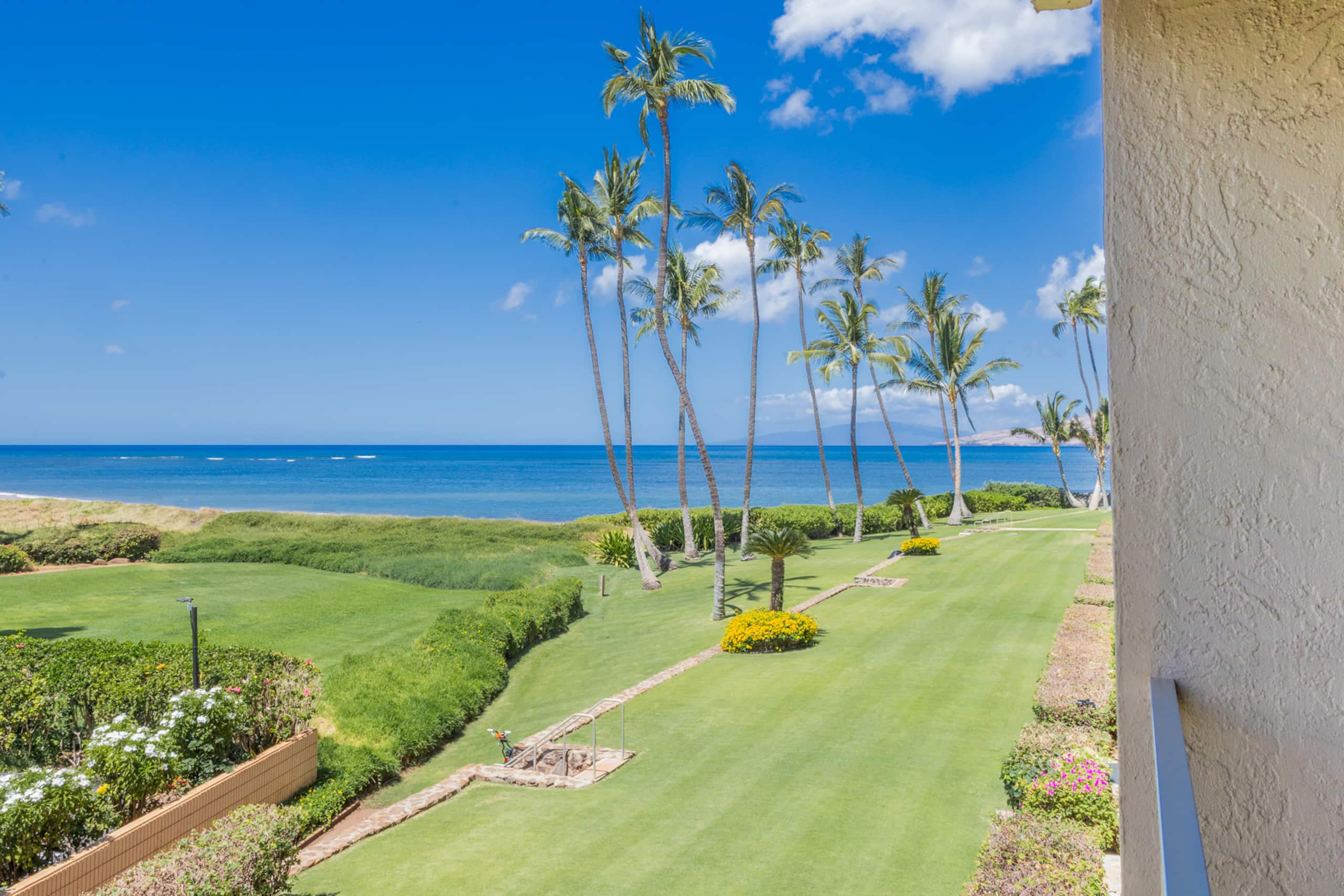 Condo in Kihei · ★4.99 · 2 bedrooms · 4 beds · 2 baths - Image 35