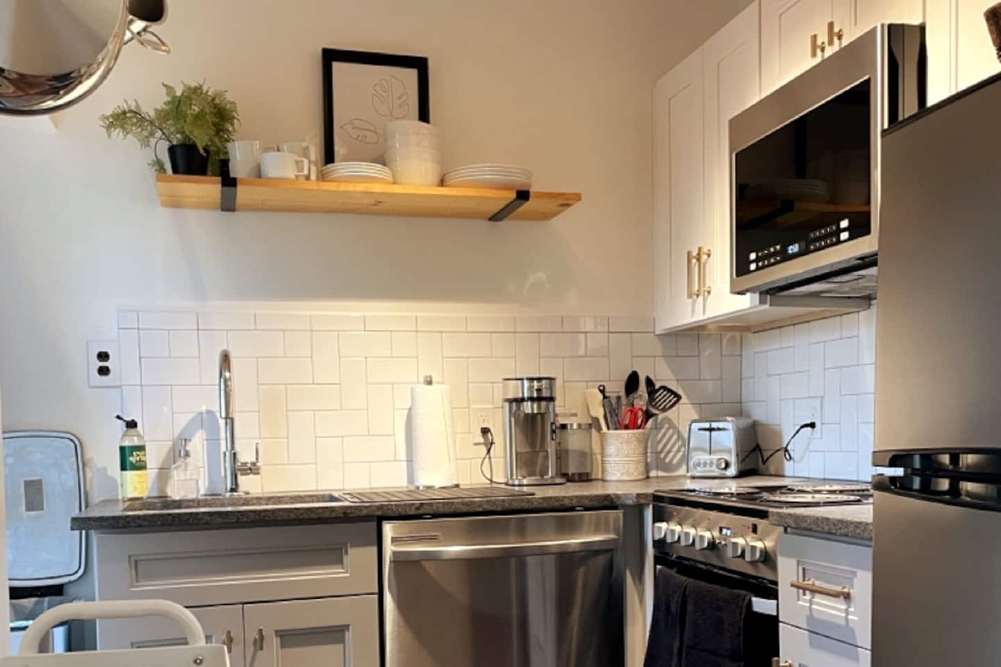 Carriage House Apartment