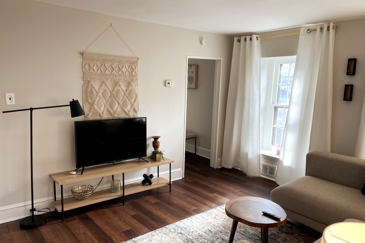 Carriage House Apartment