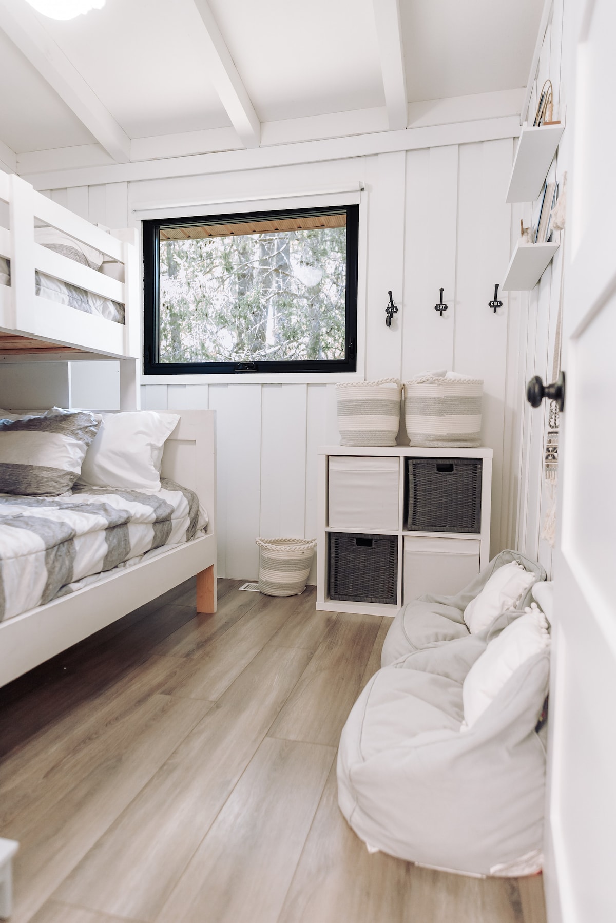 Kids Bunk Bed Room - Single up top, Double at the bottom