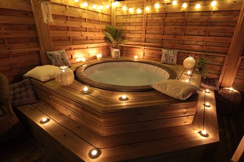 Cozy house in Périgord Noir with Jacuzzi