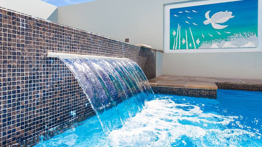 By The Pool – Bluey’s Beach gallery image 2