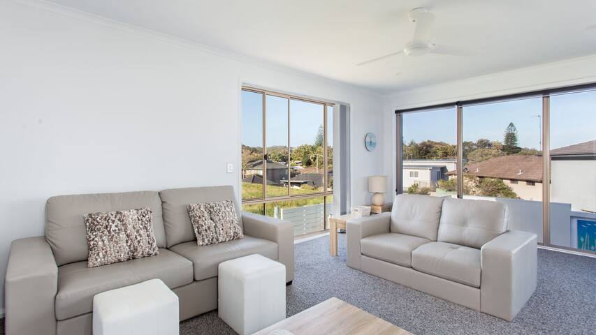 By The Pool – Bluey’s Beach gallery image 3