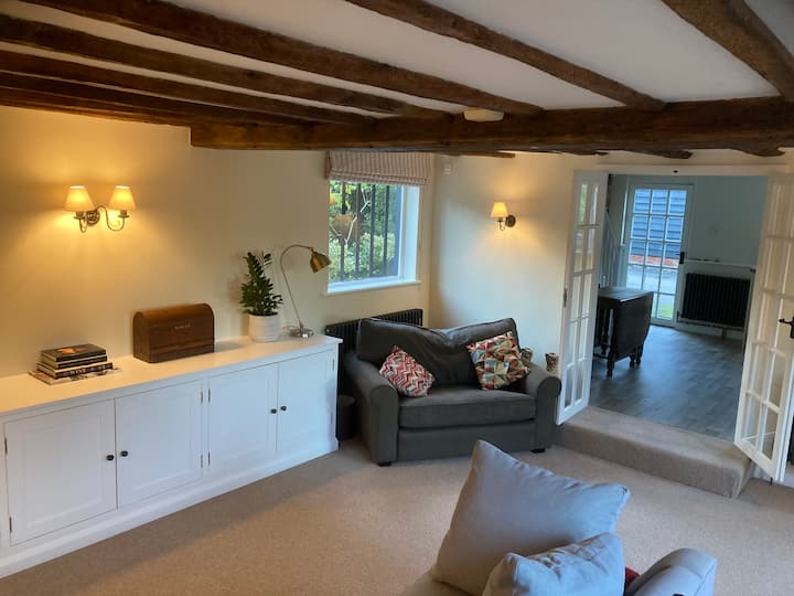 Beautiful 2 Bedroom Guest House Near Bedgebury. - Bodiam Castle