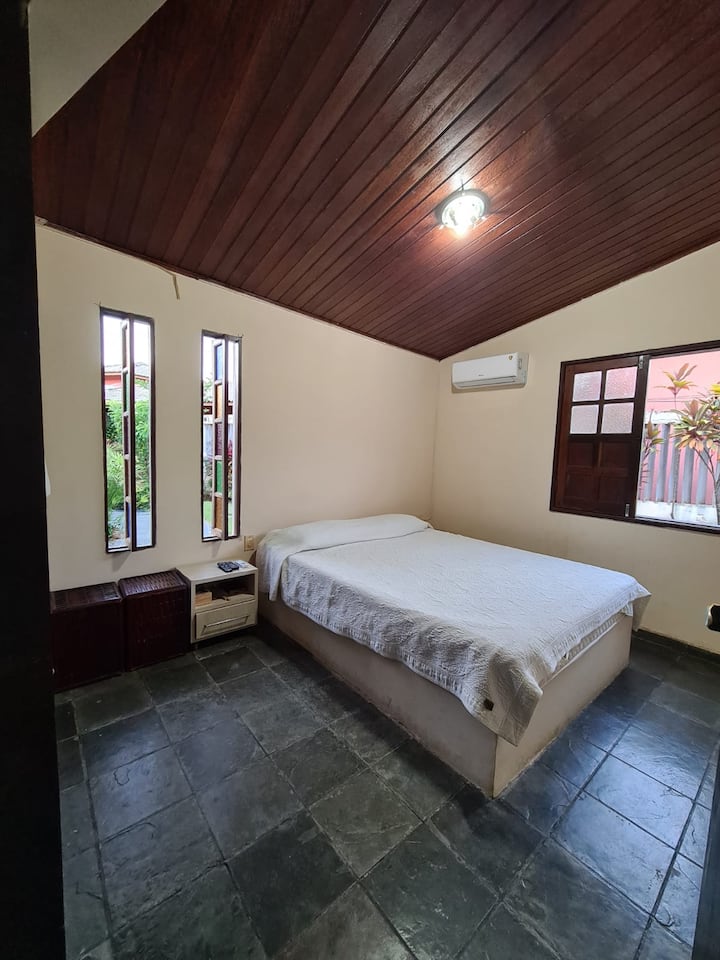 Suite doble con aire acondicionado y TV 