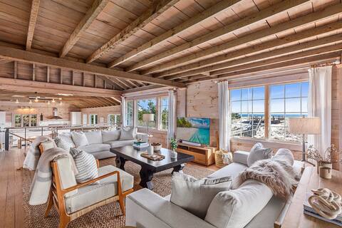 Renovated Oceanfront on Dune Rd WHB
