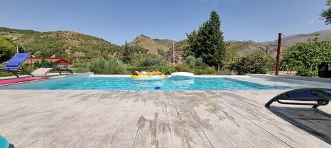 Countryside house in Sierra Nevada Natural Park